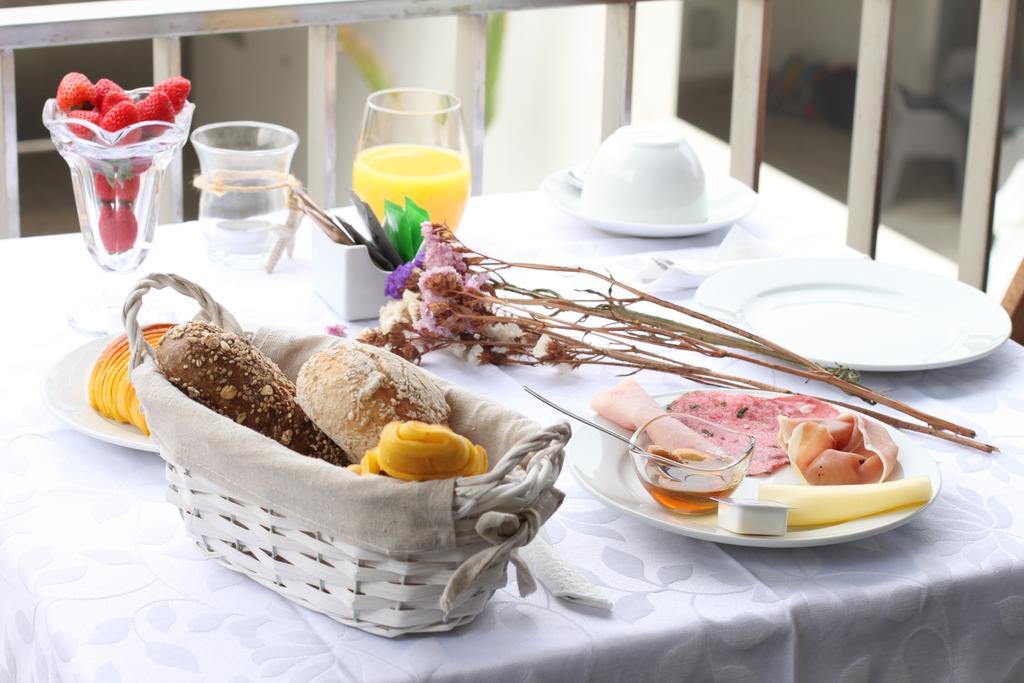 Almenara Suites Guest House 빌라노바데가이아 외부 사진